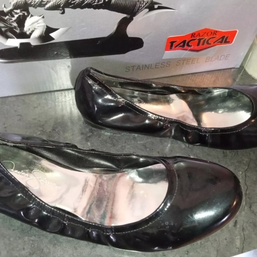 Jessica Simpson Size 10 Black Vinyl Flats *Light Use* - Picture 4 of 12